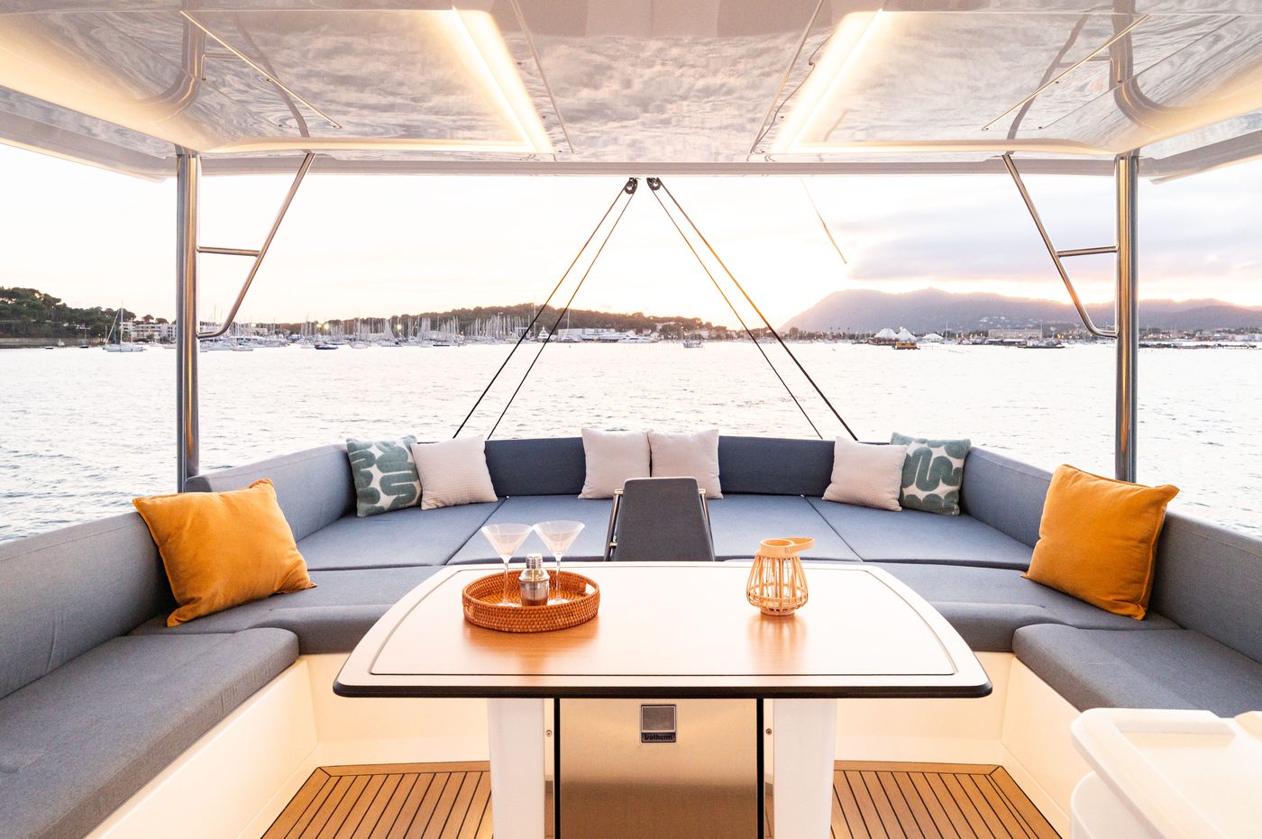 Bali 5.2 flybridge