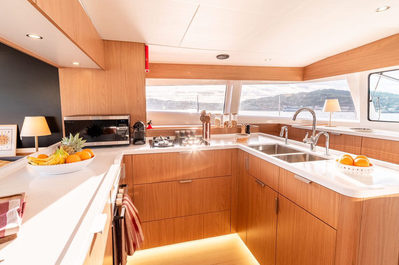 Bali 5.2 galley