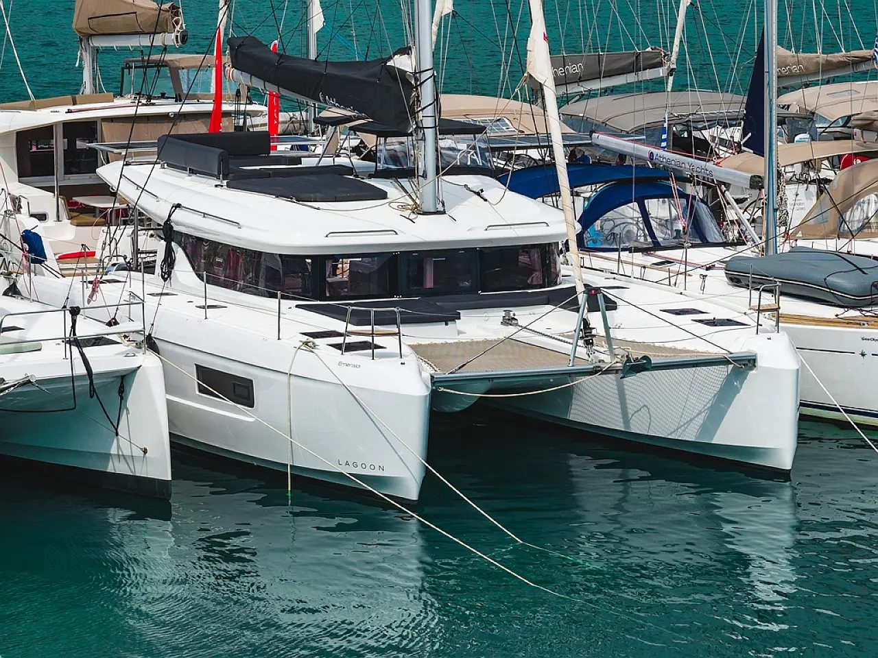 Lagoon 43 exterior