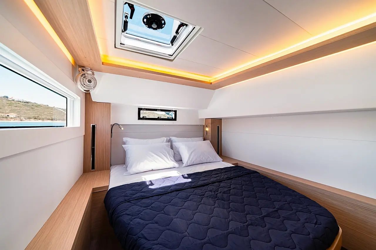 Lagoon 43 cabin
