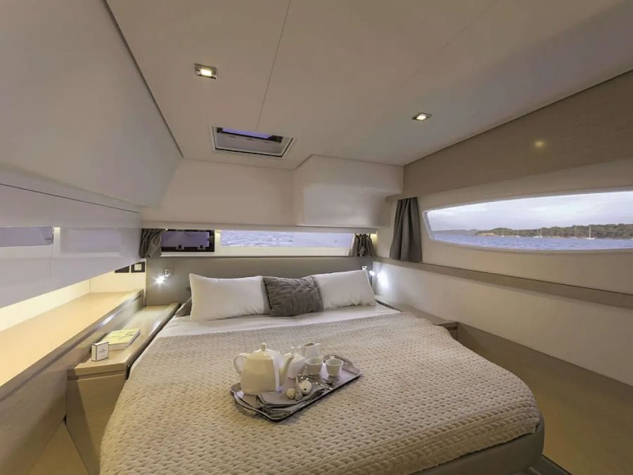 Saba 50 large cabin