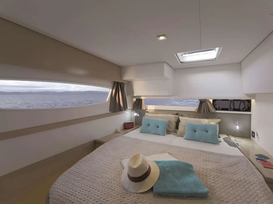 Saba 50 cabin