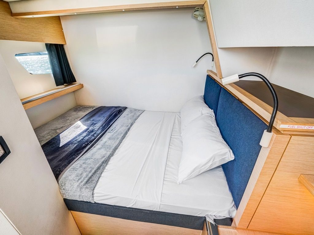 Saba 50 smaller cabin